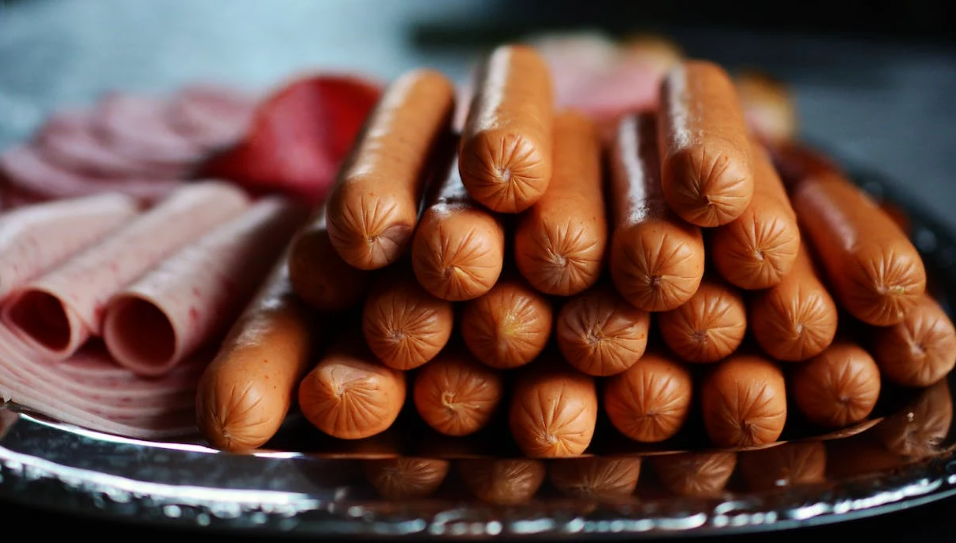 Can You Microwave Uncured Hot Dogs