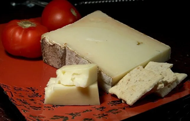 Muenster Cheese Substitute: The Best Swaps for Melting, Sandwiches, and More 6 Fontina Cheese - Caerphilly cheese substitute