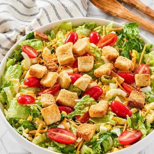 Copycat Texas Roadhouse Salad (With the Famous Croutons) 2 5 Best Summer Salad Recipes (Viral, Copycat, and Worth Every Bite)
