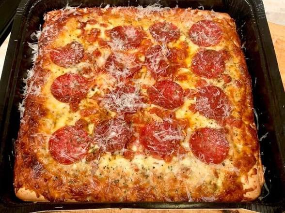 Motor City Pizza Detroit-Style Double Pepperoni – best Costco food frozen pizza