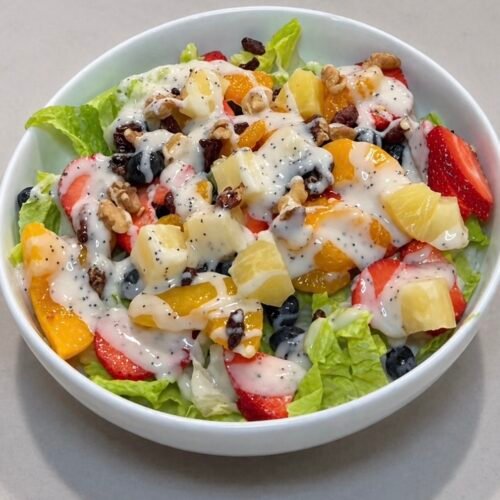Better-Than-Panera Strawberry Poppyseed Salad (5-Minute Copycat) 2 Better-Than-Panera Strawberry Poppyseed Salad (5-Minute Copycat)