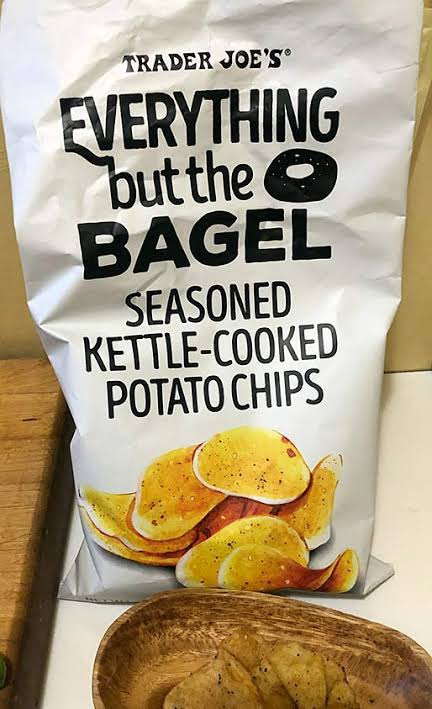 best trader joe's snacks - Everything But The Bagel Seasoned Kettle Chips