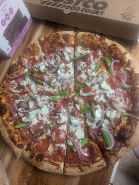 best costco food: food court pizza
