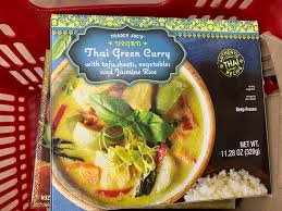 Trader Joe's Vegan Thai Green Curry frozen food - trader joe's frozen food