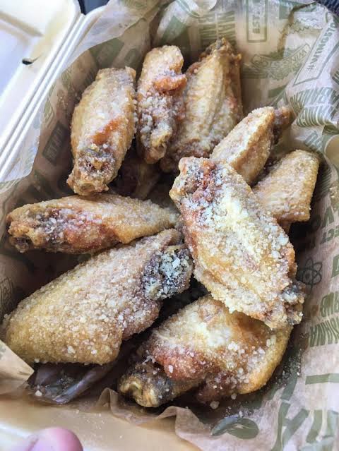 Garlic Parmesan wingstop flavor wings – ranked 2nd among best wingstop flavors