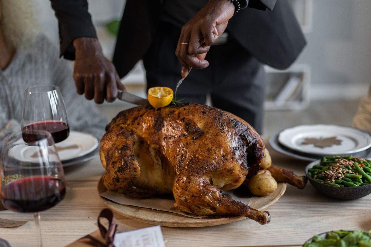 Aldi vs Walmart for Thanksgiving Groceries: I Priced Out the Whole Dinner 10 Turkey and Thanksgiving groceries compared between Aldi and Walmart