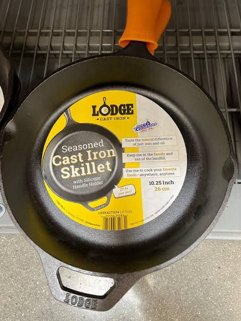Lodge 10.25-inch pre-seasoned cast iron skillet