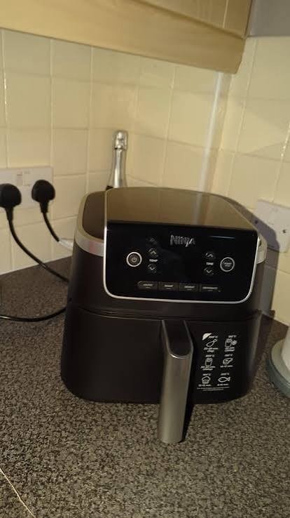 SharkNinja 5-Quart Air Fryer Pro